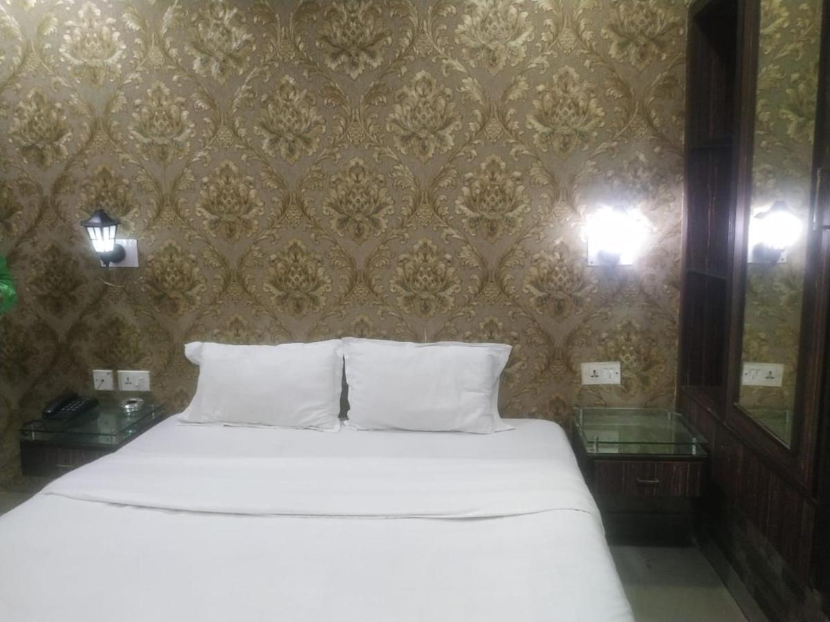 Hotel Diamond Suites Kalkutta Exterior foto