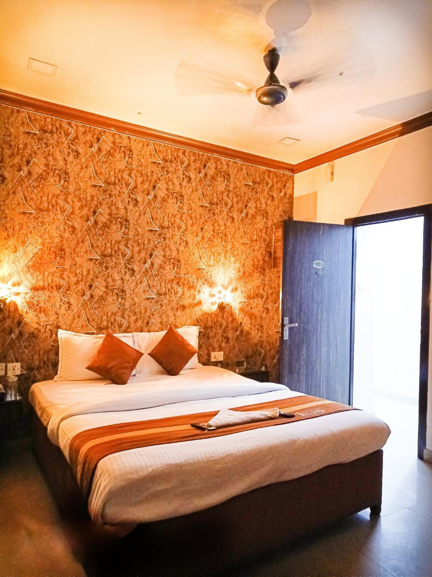 Hotel Diamond Suites Kalkutta Exterior foto