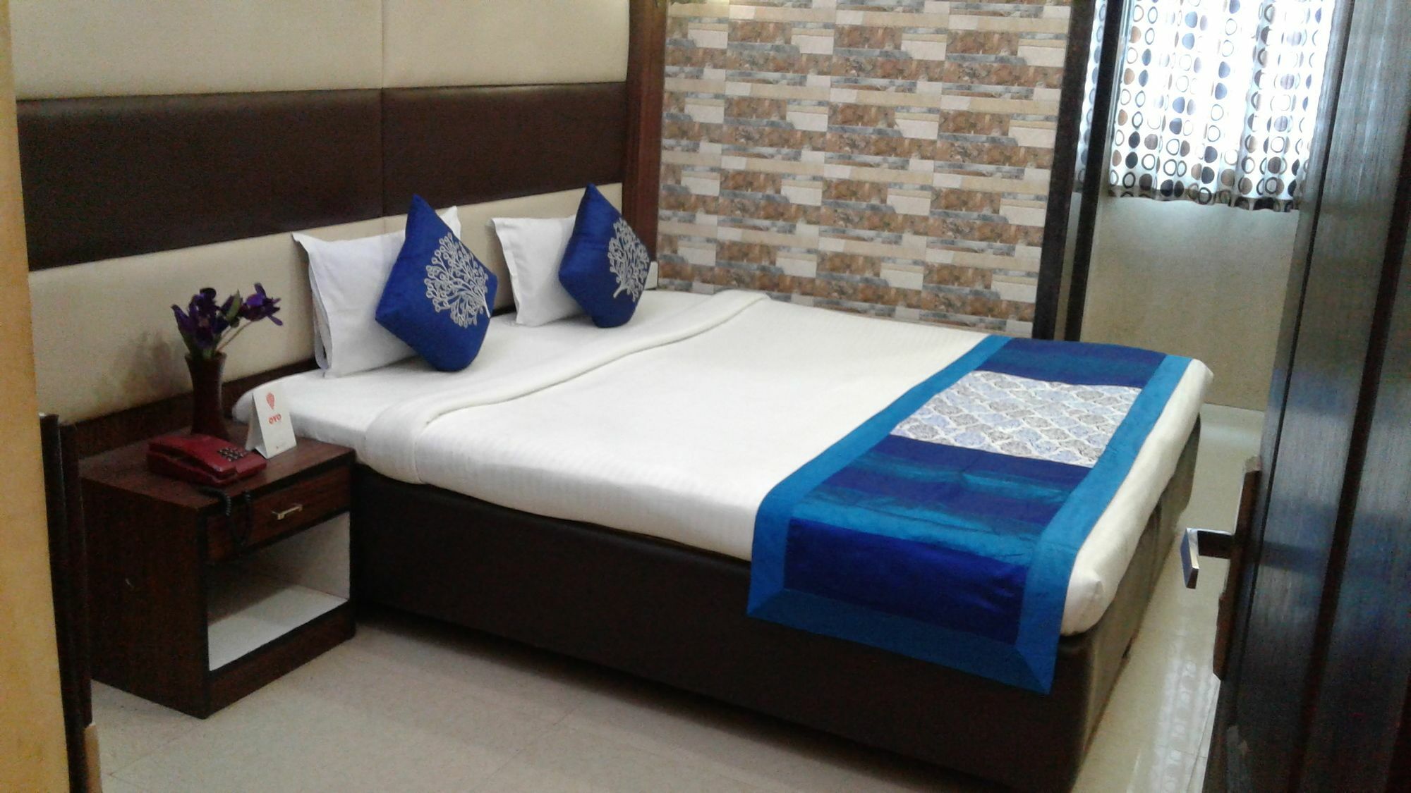 Hotel Diamond Suites Kalkutta Exterior foto